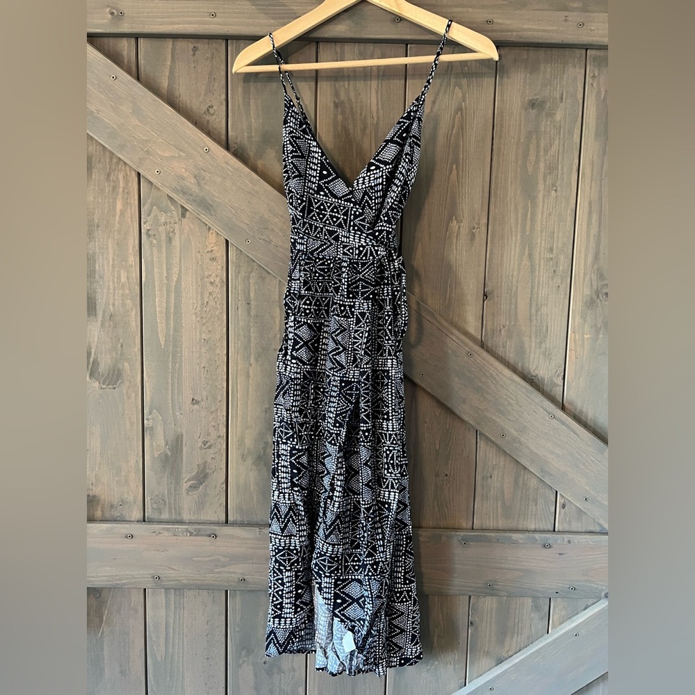 Criss-cross Spaghetti Strap Wrap Dress | Navy & White | S